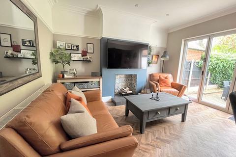 38 Thornhill Road, Sutton Coldfield, B74 3EH