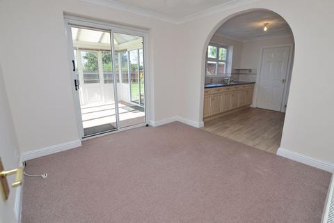 2 bedroom detached bungalow for sale, 8 Canterbury Close, Woodhall Spa