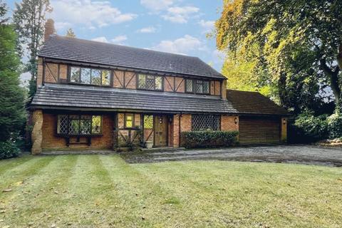 30 Hartopp Road, Sutton Coldfield, B74 2QY