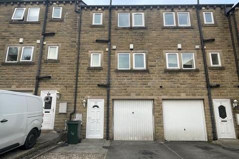 4 bedroom terraced house to rent, Old Clock Mill Court, Bradford BD13