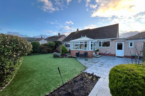 4 bedroom detached bungalow for sale, Compton Way, Abergele