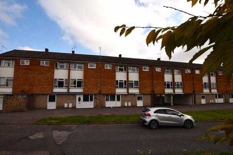 2 bedroom maisonette for sale, Gerald Square, Alton