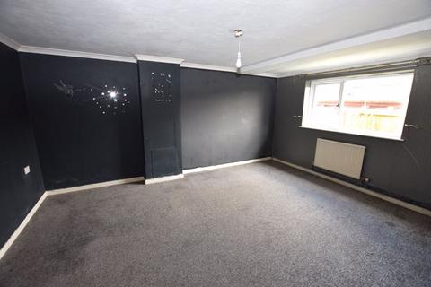 2 bedroom maisonette for sale, Gerald Square, Alton