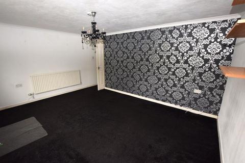 2 bedroom maisonette for sale, Gerald Square, Alton