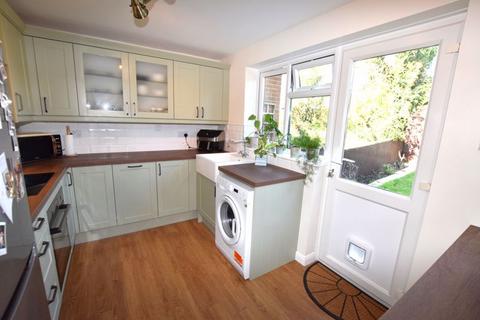 2 bedroom terraced house for sale, Thorpe Gardens, Alton