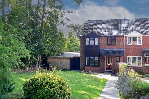 4 bedroom semi-detached house for sale, Orchard Close, Alresford