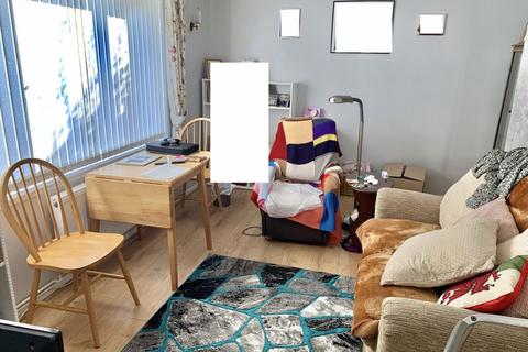 8 Gelli Dawel, Neath, SA10 7PW