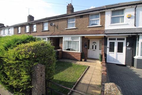 3 bedroom terraced house for sale, Westmorland Avenue, Luton