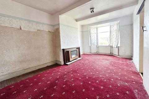 3 bedroom semi-detached house for sale, Brandlesholme Road, Bury