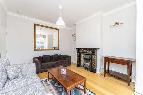 3 bedroom maisonette to rent, St Elmo Road, W12