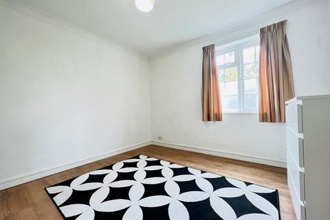 2 bedroom apartment to rent, Addiscombe Road, Croydon, CR0