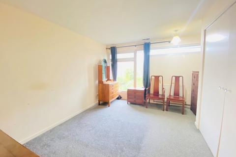 2 bedroom property to rent, Alpine Close, Chichester Road, Croydon, Surrey