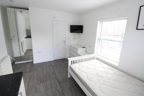 Studio to rent, Cowper Street - Studio -  Luton -  LU1 3RY