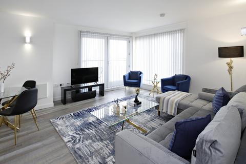 2 bedroom apartment to rent, Skyline Central 2, Goulden Street, Manchester, M4