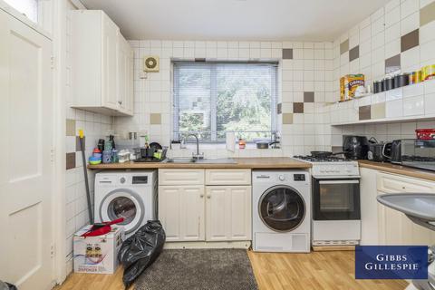 1 bedroom maisonette to rent, Holwell Place, Pinner