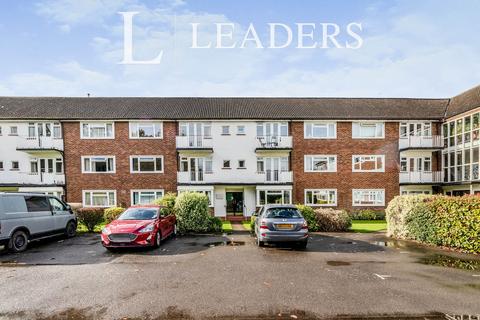 2 bedroom apartment to rent, Hollingsworth Court, Lovelace Gardens