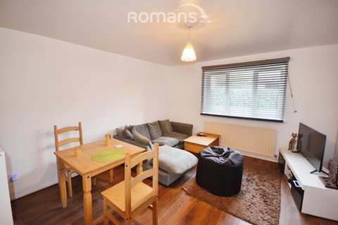 2 bedroom flat to rent, Lowestoft drive, Slough