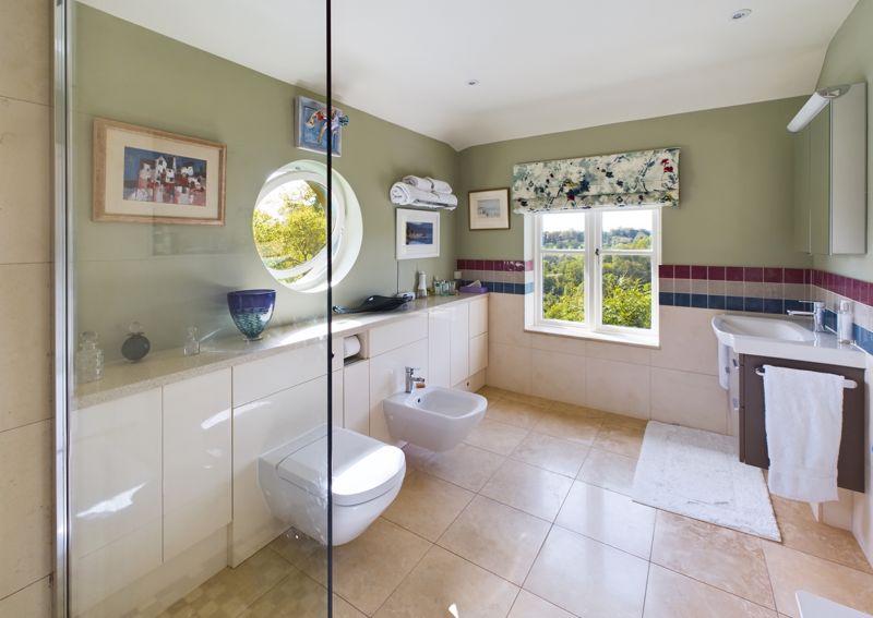 Ensuite shower room