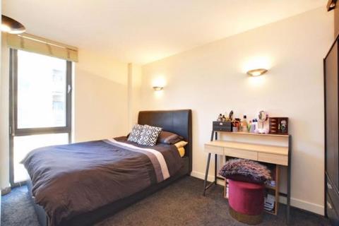 2 bedroom flat to rent, Woolwich Road, London SE10