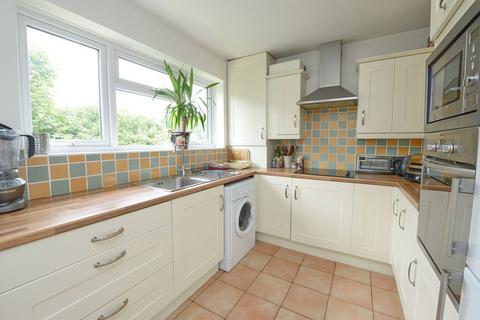 2 bedroom flat for sale, Church Road, Fleet GU51