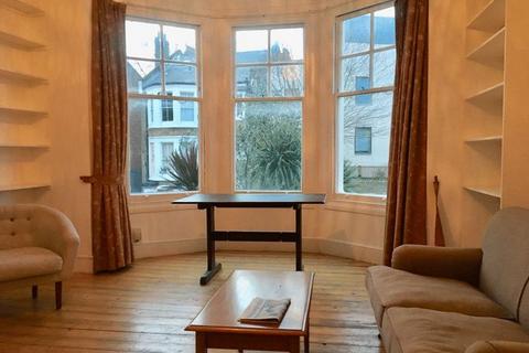 2 bedroom apartment to rent, Kyverdale Road, N16