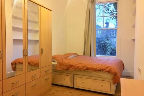 2 bedroom apartment to rent, Kyverdale Road, N16