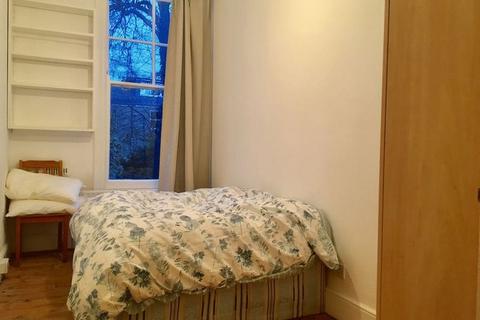 2 bedroom apartment to rent, Kyverdale Road, N16