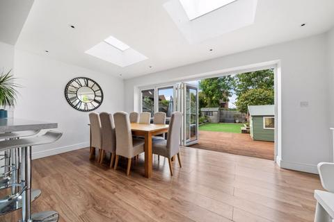 201 Gander Green Lane, Sutton, SM1 2EZ