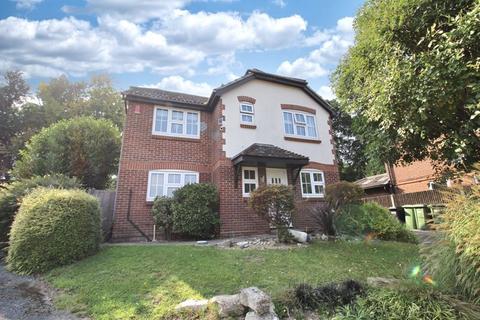 18 Firs Drive, Hedge End, Southampton, SO30 4QL