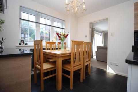 18 Firs Drive, Hedge End, Southampton, SO30 4QL