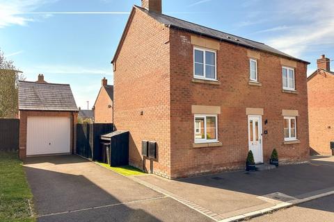 4 bedroom detached house for sale, Matterhorn Close, Biddulph