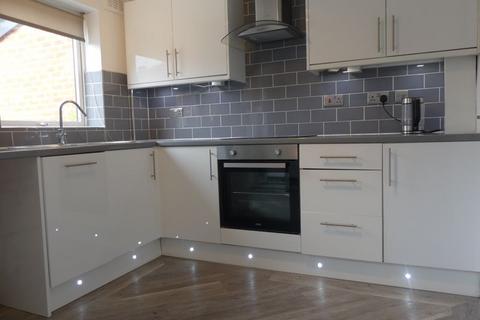 3 Vine Close, Shaw, Oldham, OL2 7TG
