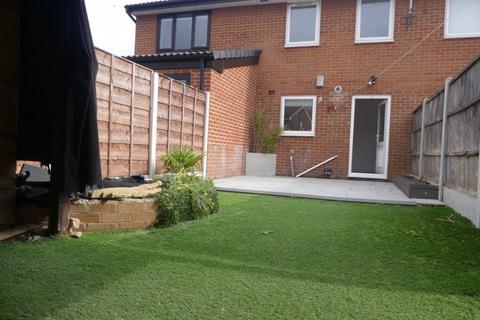 3 Vine Close, Shaw, Oldham, OL2 7TG