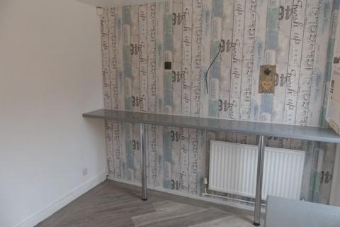 3 Vine Close, Shaw, Oldham, OL2 7TG