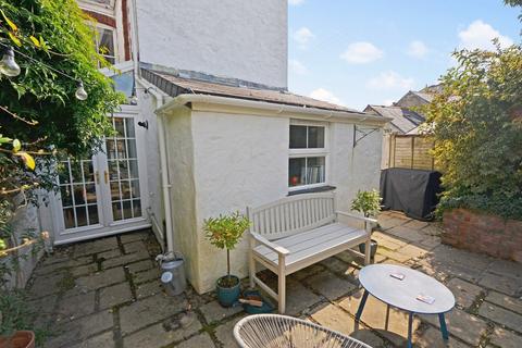 1 Mitchell Hill Terrace, Truro, TR1 1HY