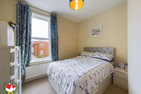 Flat 3, 7 Spa Road, Gloucester, GL1 1UY