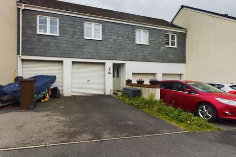 2 bedroom coach house for sale, Round Ring Gardens, Penryn - Coach house with garden and garage