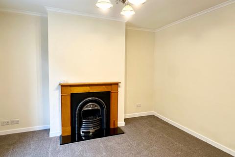 2 bedroom terraced house to rent, 930 Burnley Road, Todmorden, OL14 7ET