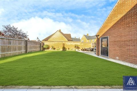 5 bedroom detached house for sale, Orion Drive, Brackley NN13