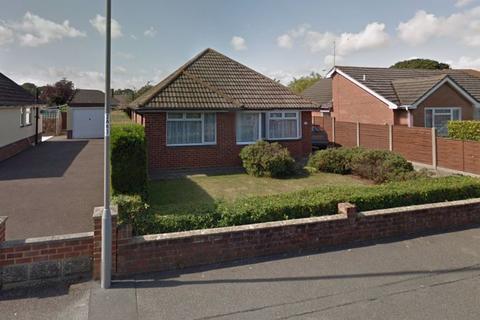 3 bedroom detached bungalow to rent, Albion Road, Christchurch BH23