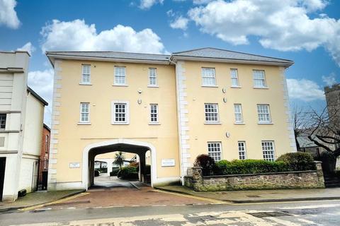 2 bedroom apartment to rent, Monk Street, Abergavenny