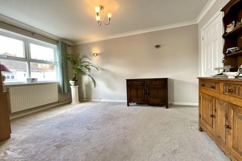 2 bedroom apartment for sale, Grand Avenue, Southbourne, Bournemouth