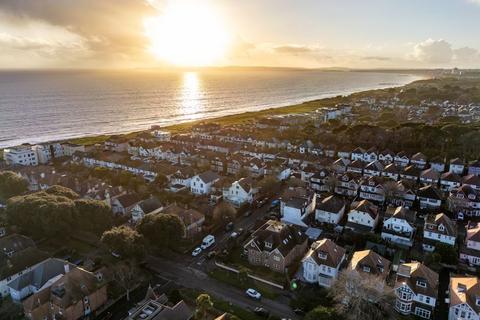 2 bedroom apartment for sale, Grand Avenue, Southbourne, Bournemouth