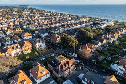 2 bedroom apartment for sale, Grand Avenue, Southbourne, Bournemouth