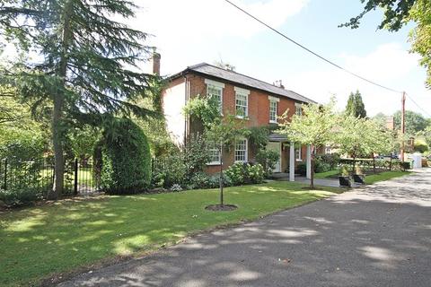 5 bedroom detached house for sale, WHITE WALTHAM/PALEY STREET SL6