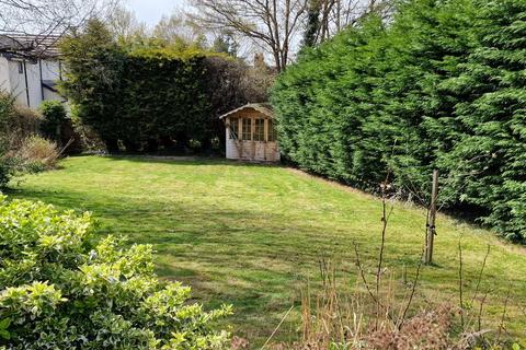 13 Hall Close, Stoneleigh, Coventry, CV8 3DG
