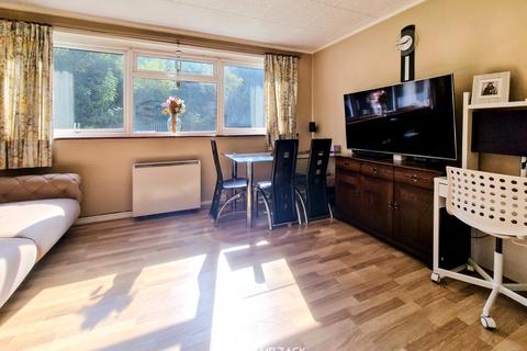 11 Rayners Close, Wembley, HA0 2JU