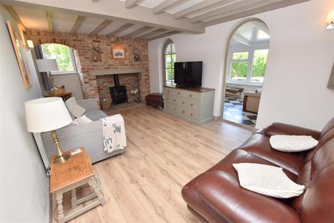 2 bedroom detached house for sale, Newton Marsh Lane, Tetney Lock Road, Grimsby DN36