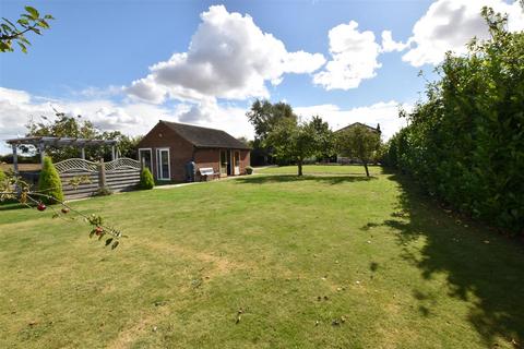 2 bedroom detached house for sale, Newton Marsh Lane, Tetney Lock Road, Grimsby DN36