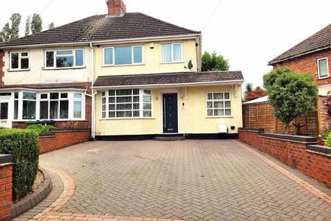 3 bedroom semi-detached house to rent, Westbrook Avenue, Walsall WS9